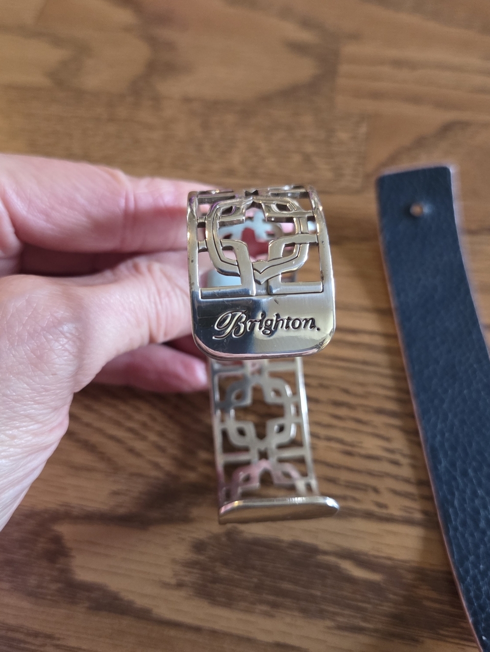 BRIGHTON "Christo London" Silver Cut-Out Cuff Bracelet W/ Leather Insert CHIC! - Picture 7 of 12
